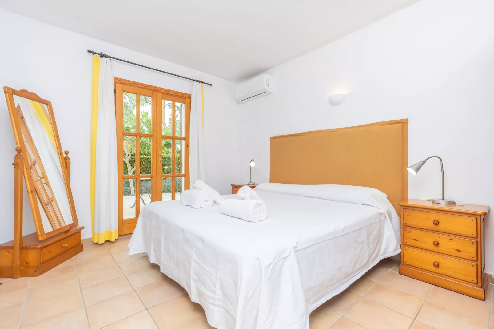 Villa Pastor-Image-tags.