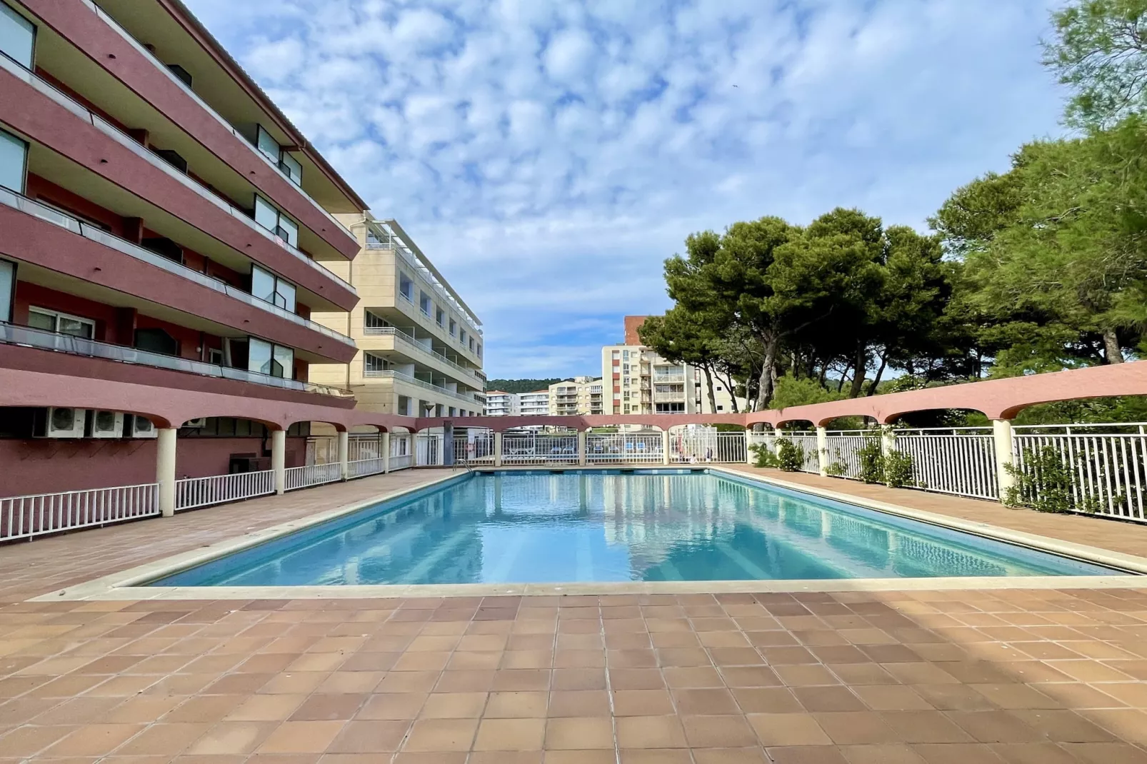 SALLES BEACH 20-Zwembad