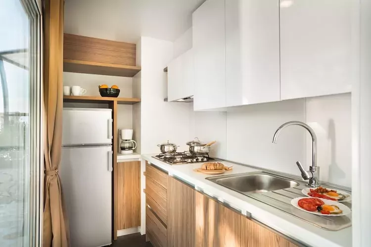 Aminess ATEA Camping Resort - Njivice - AMBER LUXURY Holiday home 5 Pers 40m2-Keuken