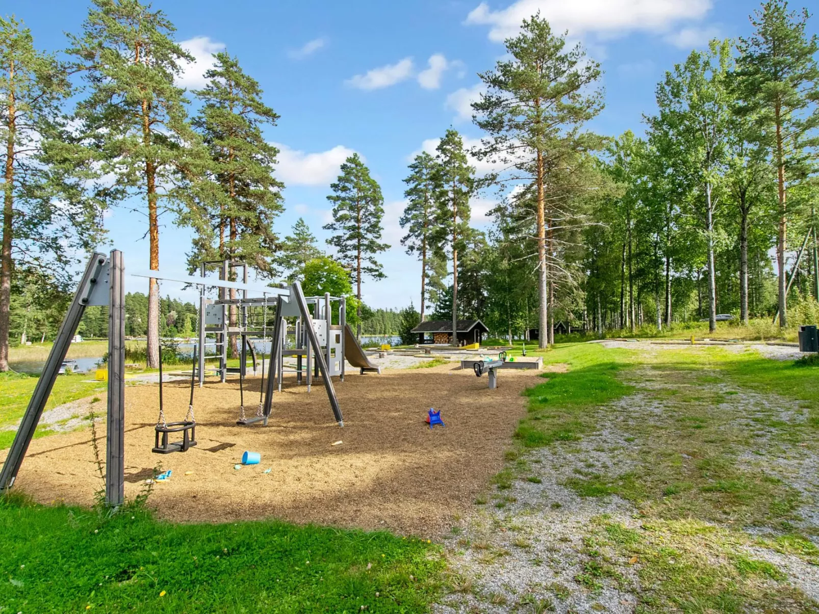 Rantamökki 16-Buiten