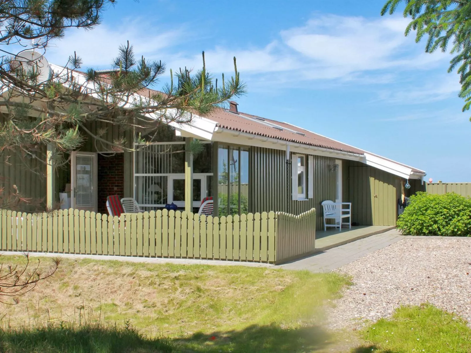 "Annick" - 300m from the sea