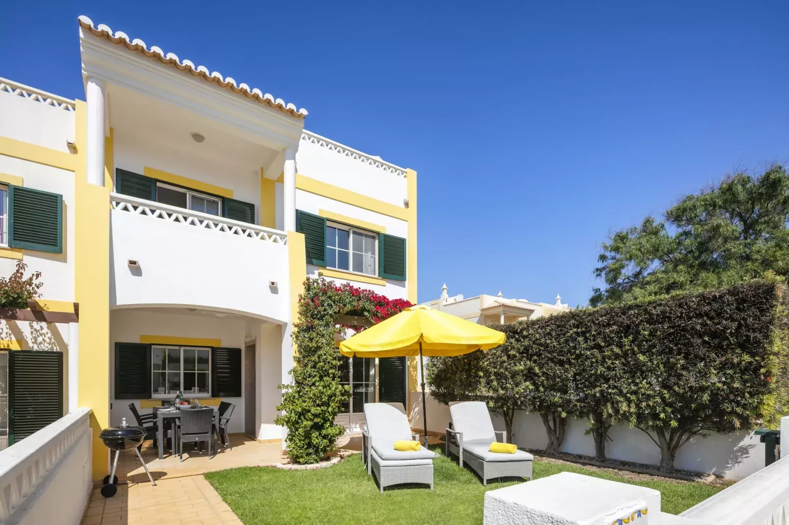 13 Terraços de Benagil (Casa das Flores)-Tuinen zomer