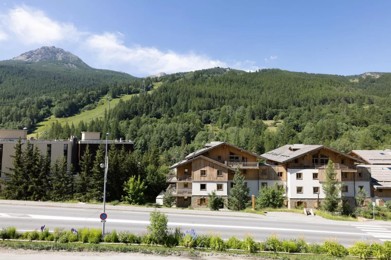 SERRE CHEVALIER Le Cristal Lodge-A26S-Gebieden zomer 1km
