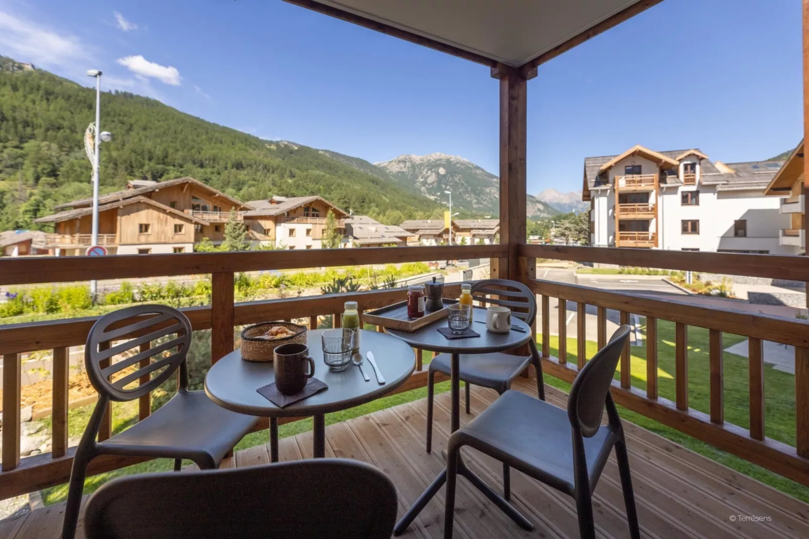SERRE CHEVALIER Le Cristal Lodge-A38S-Terrasbalkon