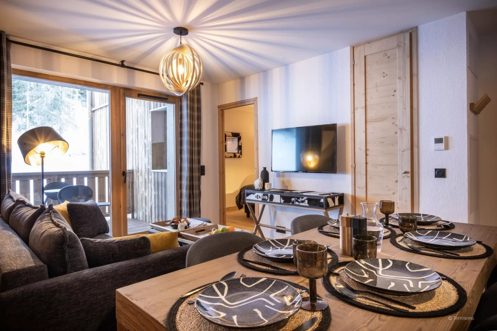 PLAGNE MONTALBERT Le Snoroc- A36S-Eetkamer