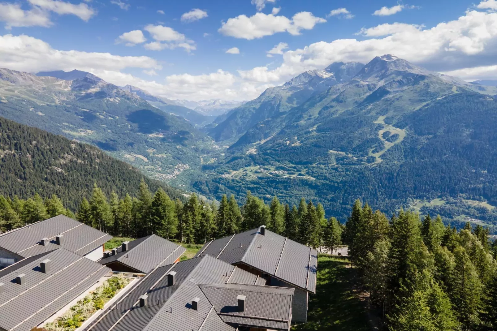 Le Hameau de barthelemy-A50P-Uitzicht zomer