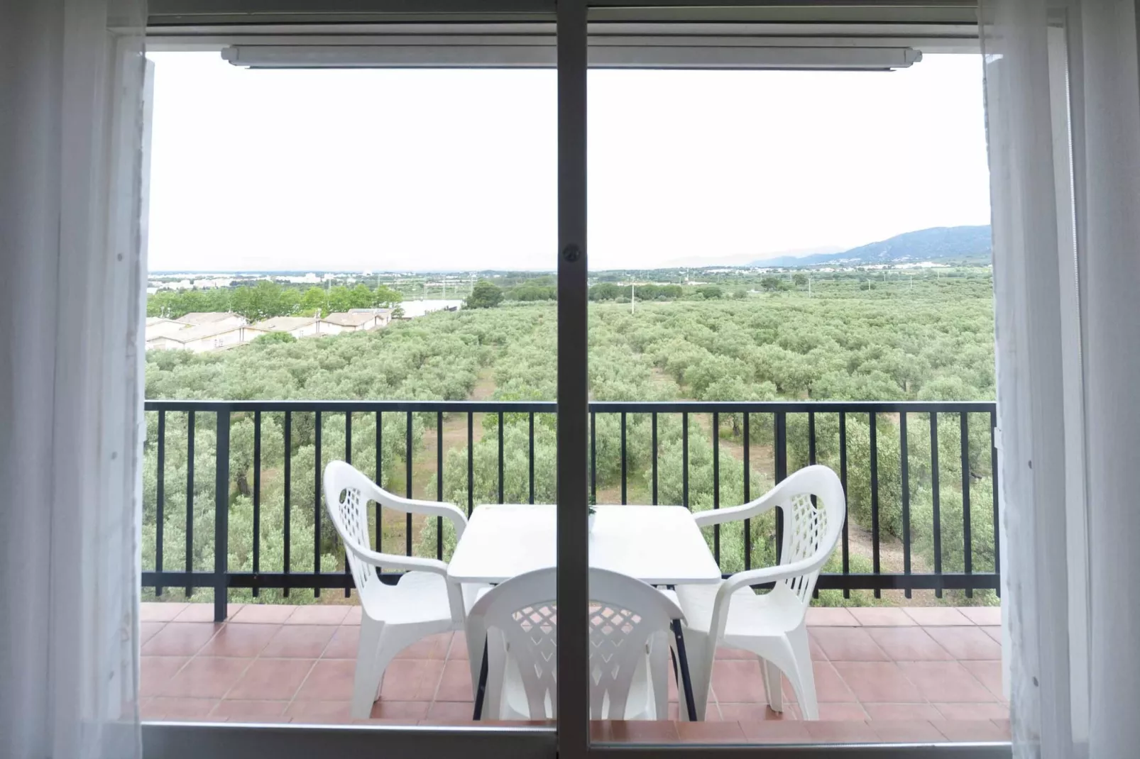 1141 MAS OLIVA con Piscina-Terrasbalkon