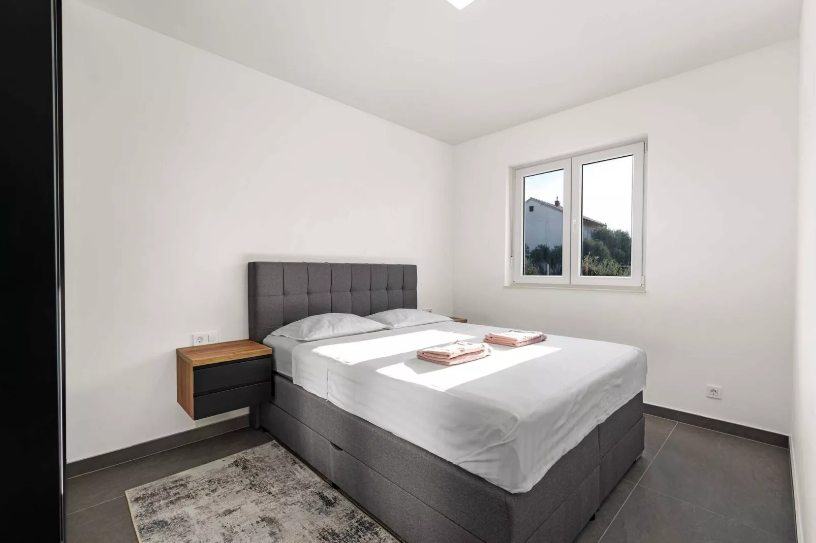 Apartments Velic - Three bedroom apartment C-Slaapkamer