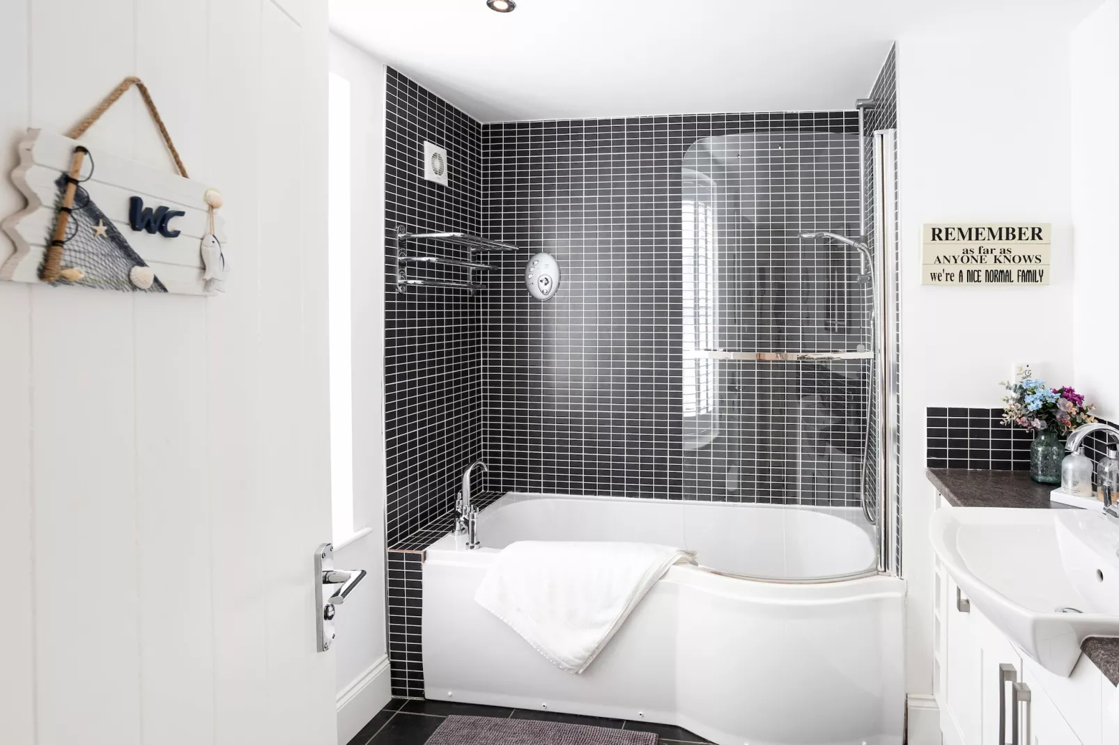 Lighthouse Cottage-Badkamer