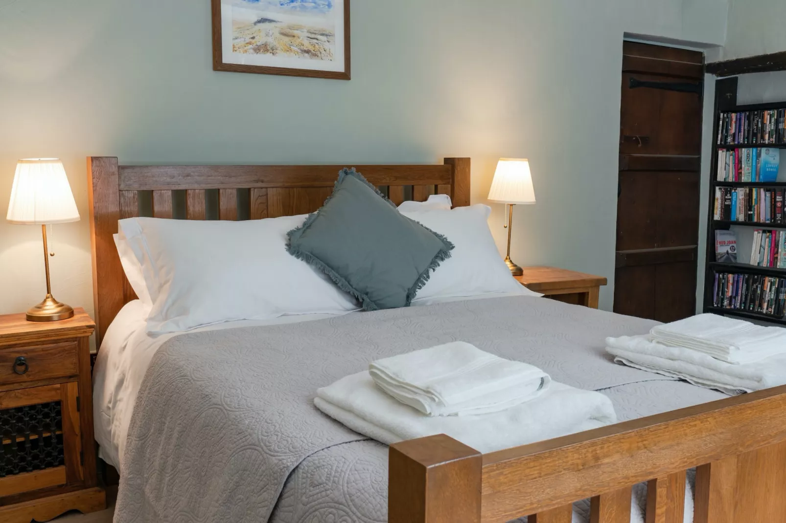 Lower Aylescott Farmhouse-Slaapkamer