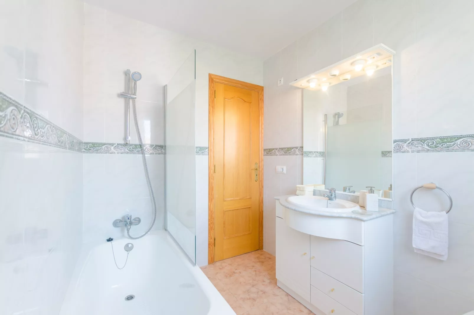 Aritja, 5-Badkamer