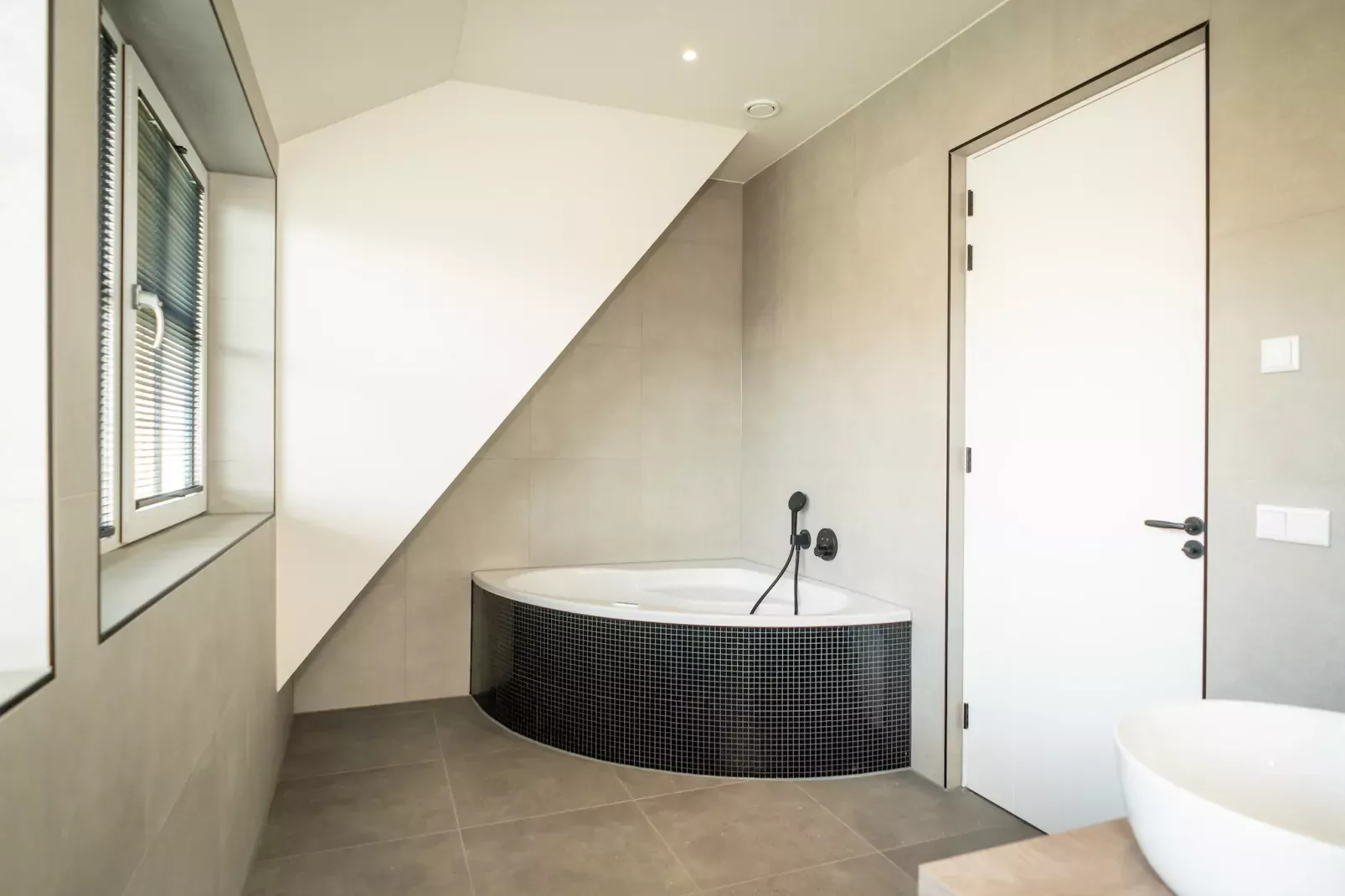 So What 33A-Badkamer