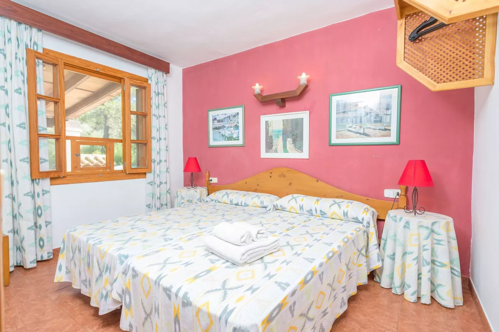 Els Pins - Slaapkamer
