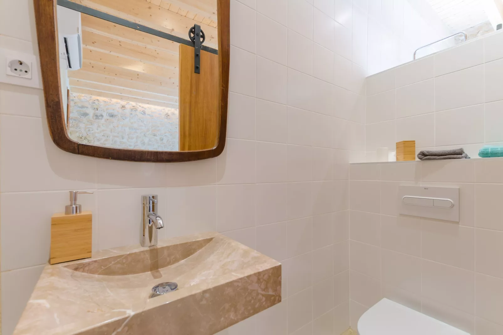 Casa Vella (vall Petit)-Badkamer