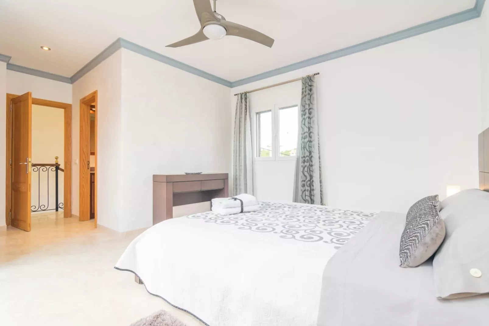 Lluna Home-Slaapkamer
