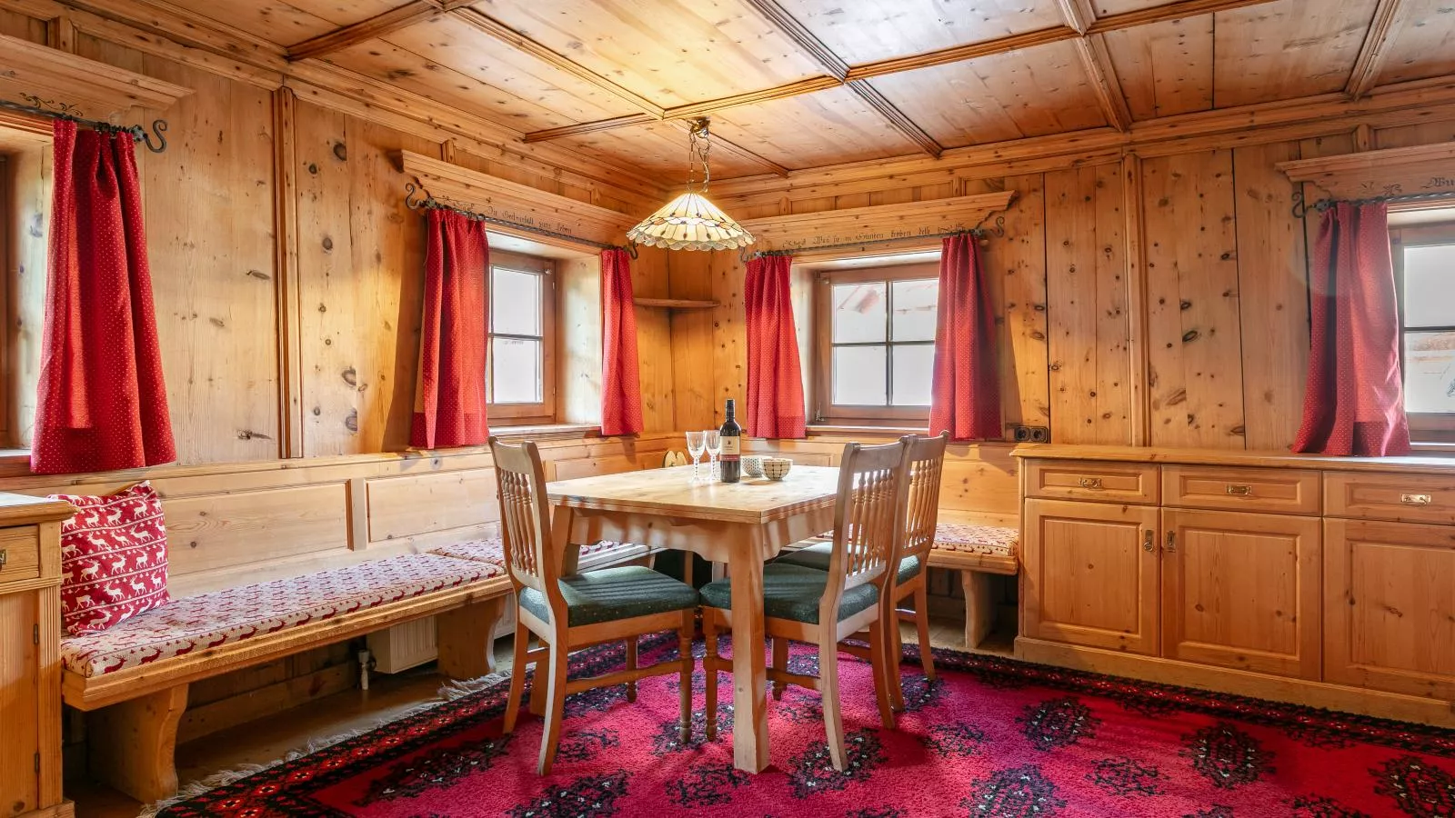 Schweizerhof Margrith-Eetkamer
