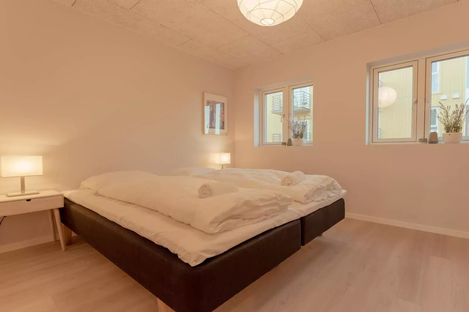 Stijlvol 4BR Apt in Torshavn -- By Traum Ferienwohnungen-Binnen