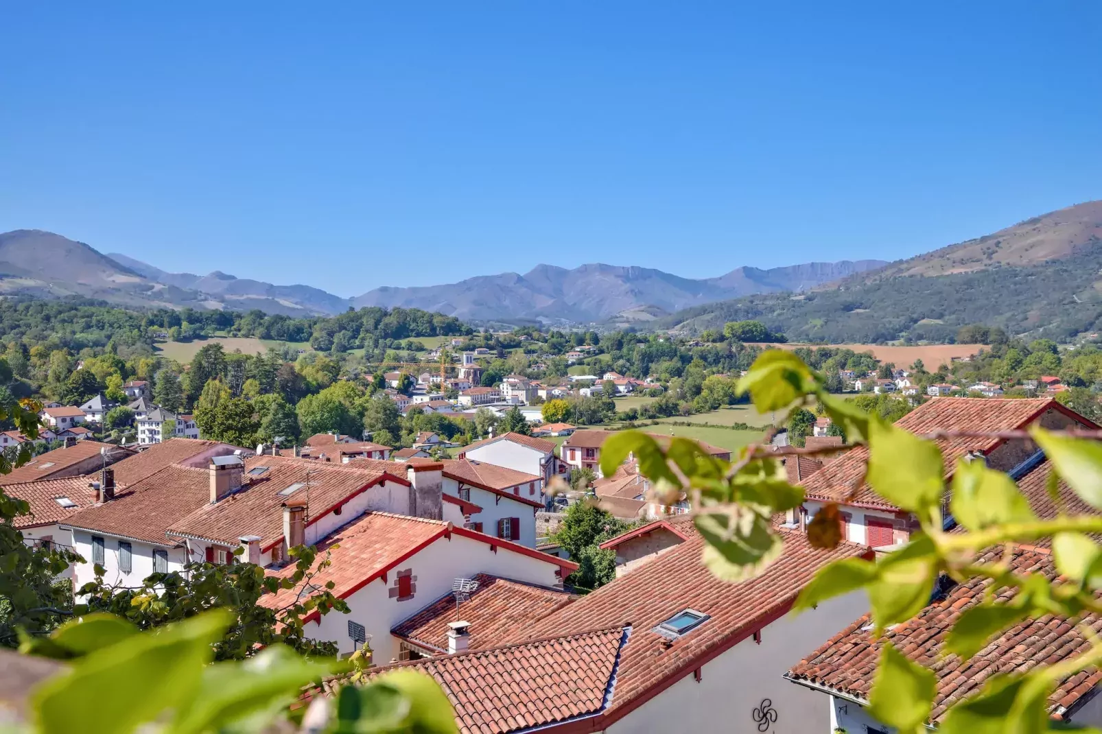 Saint-Jean-Pied-de-Port - Appartement 3 Pièces 5 Personnes 1  bébé-Gebieden zomer 5km