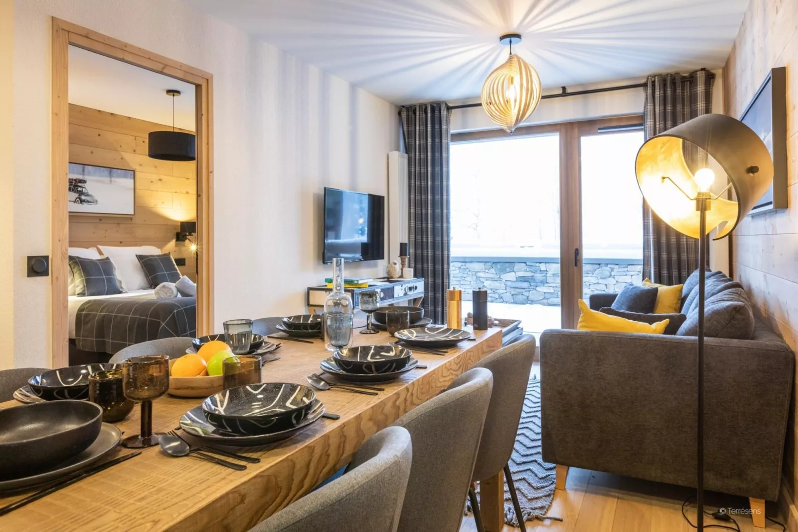 PLAGNE MONTALBERT Le Snoroc- A38T-Eetkamer