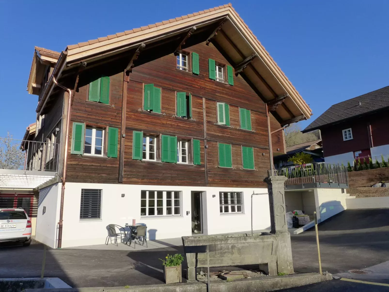 Huus Chloster, Apt Niesen-Buiten
