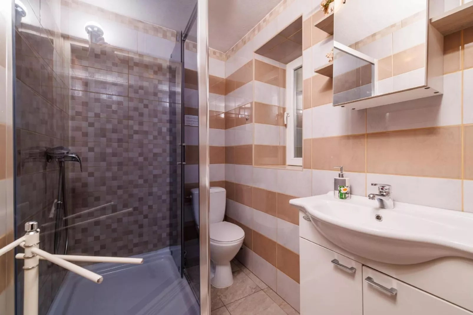 Holiday Home Bribirka-Badkamer