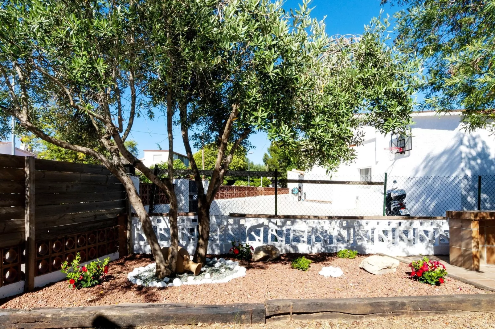 1215 BAIX CAMP casa con jardin-Uitzicht zomer