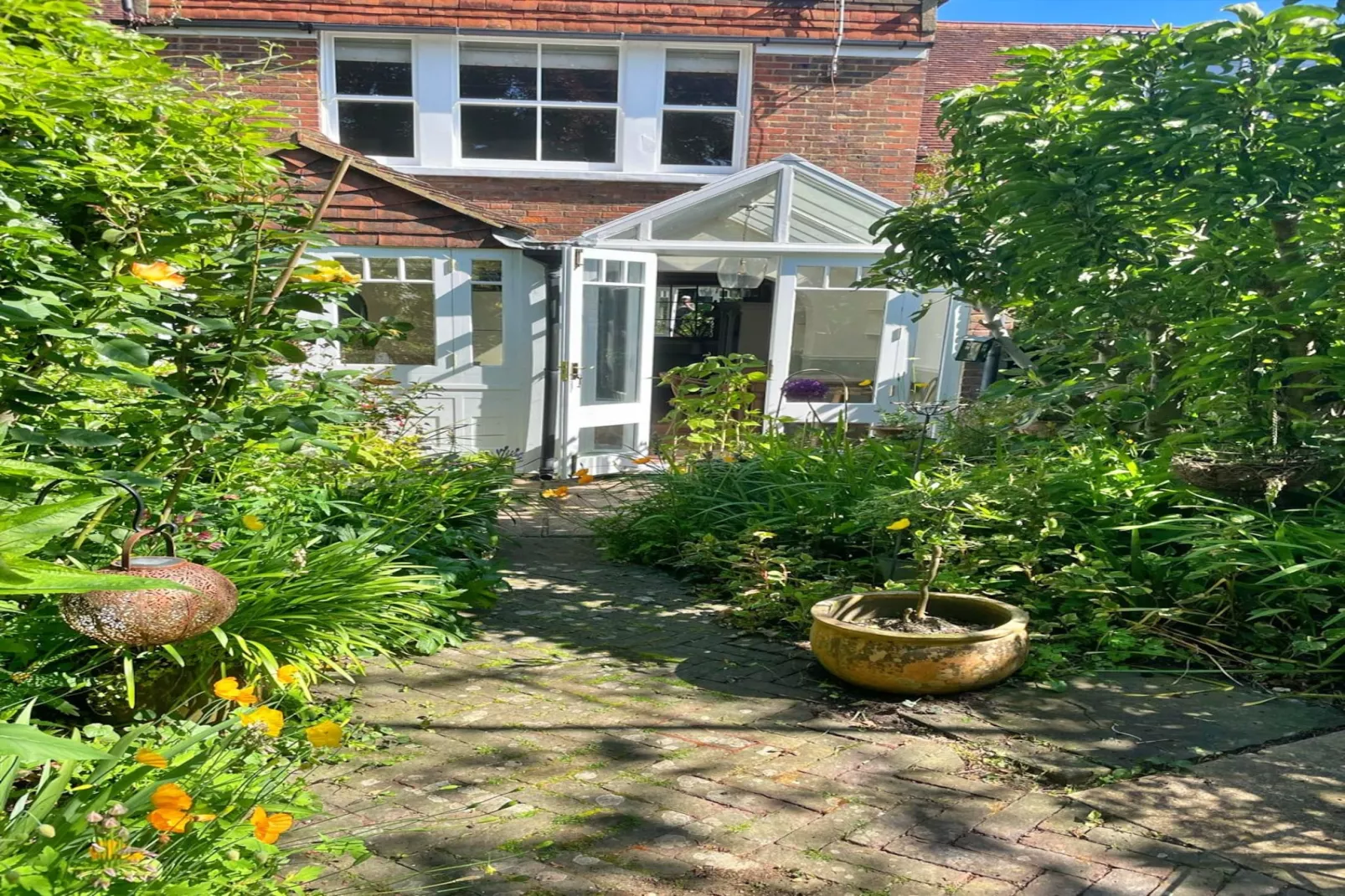 123, High Street-Tuinen zomer