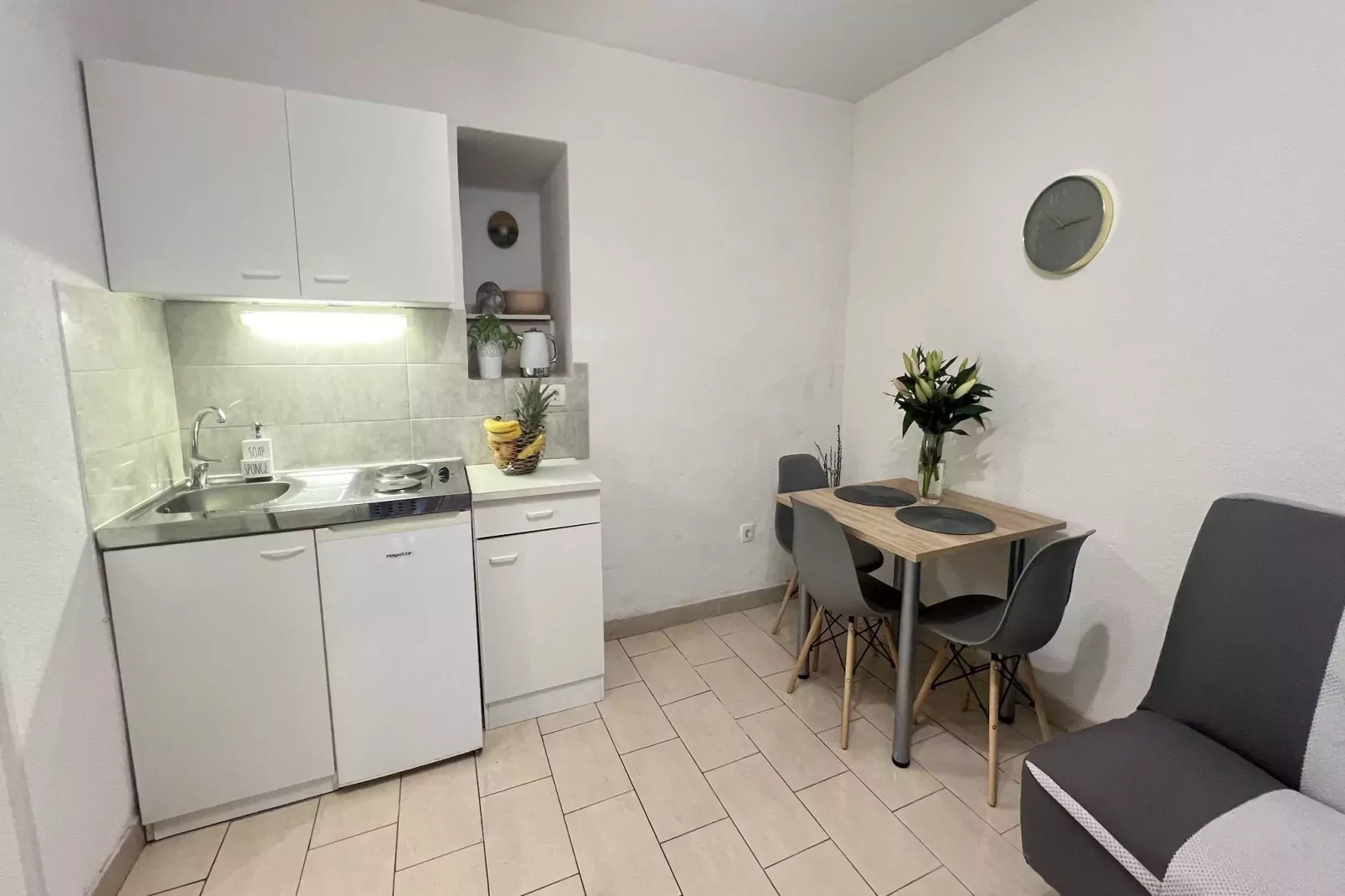 Apartmani Vela Makarska - Studio With Garden View-Keuken