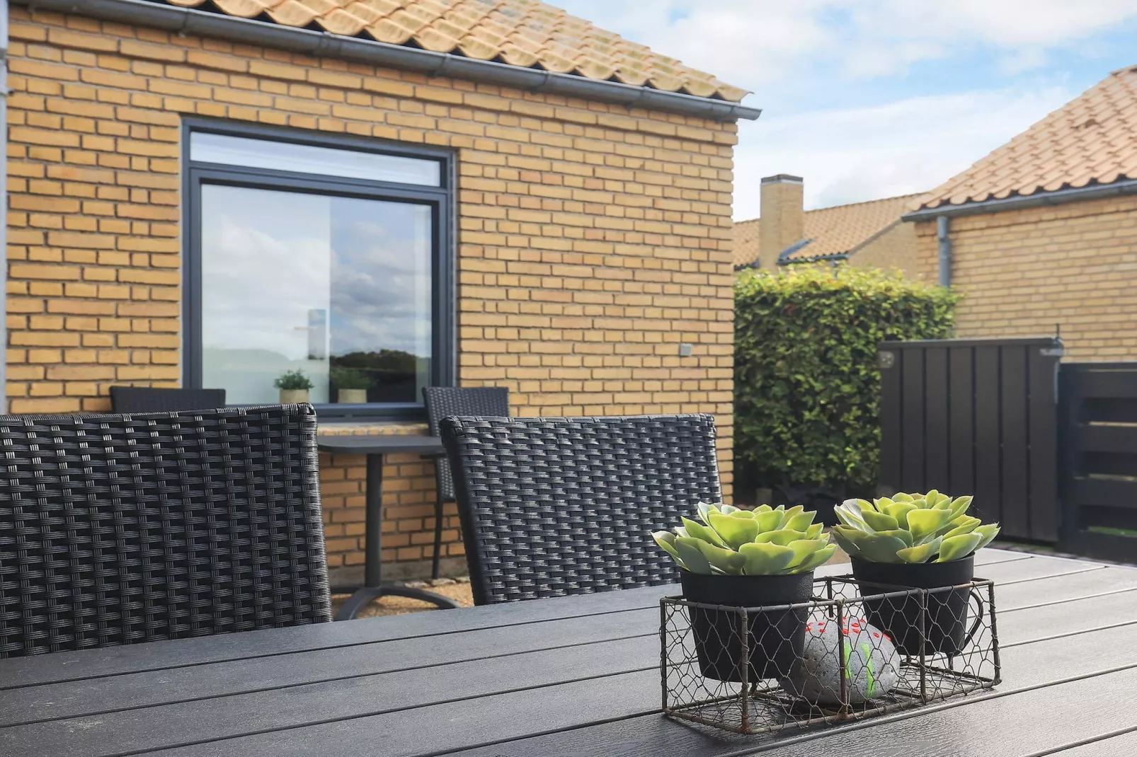 3 vær.,4 pers.STANDARD-Binnen