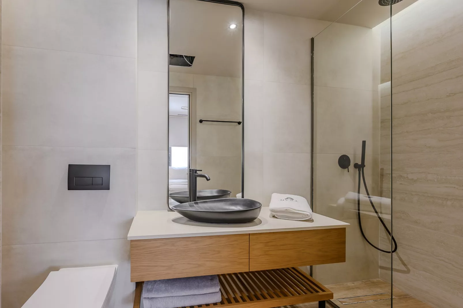 Nysa Luxury villa 1-Badkamer
