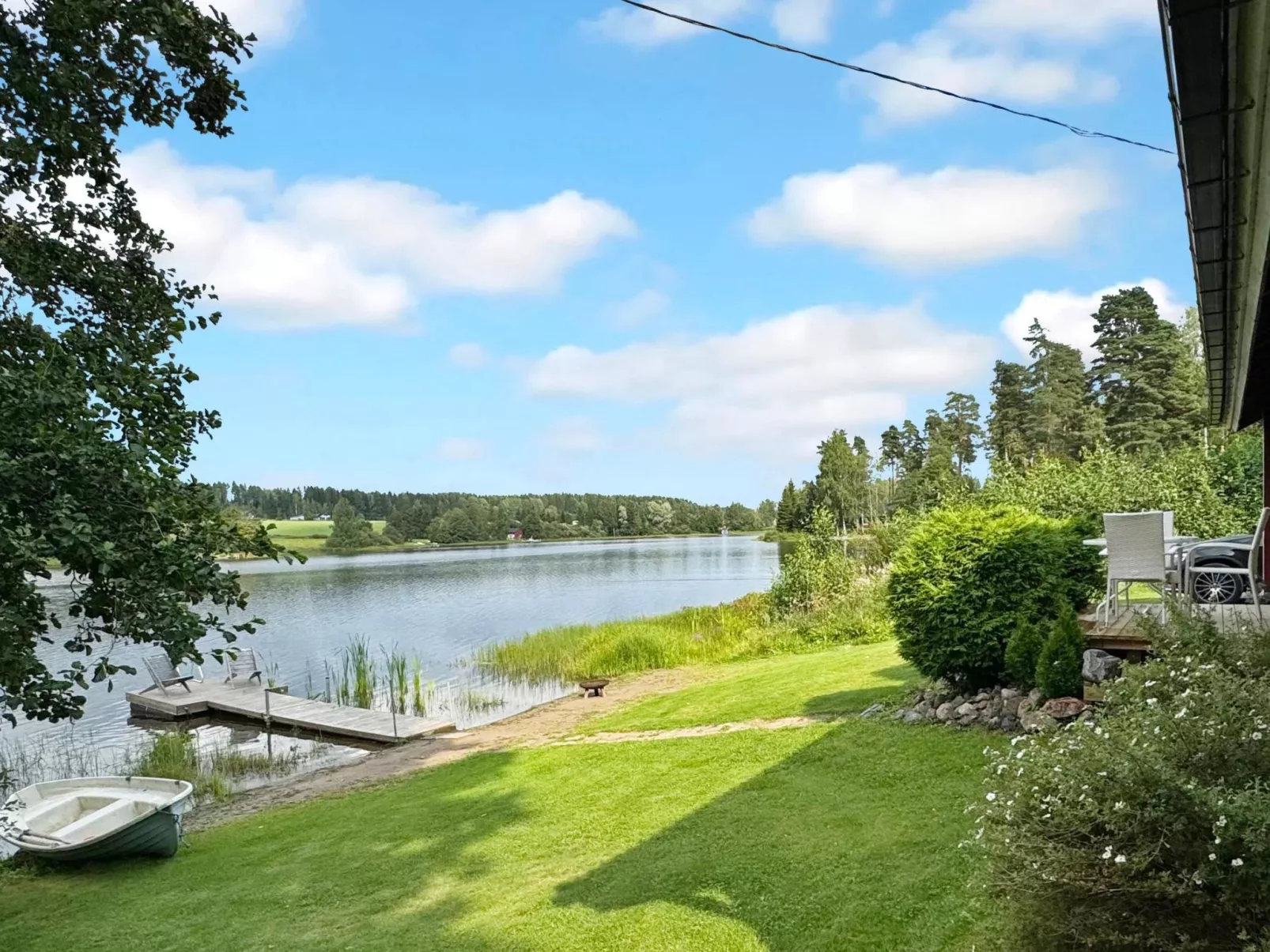 Peukaloinen-Buiten