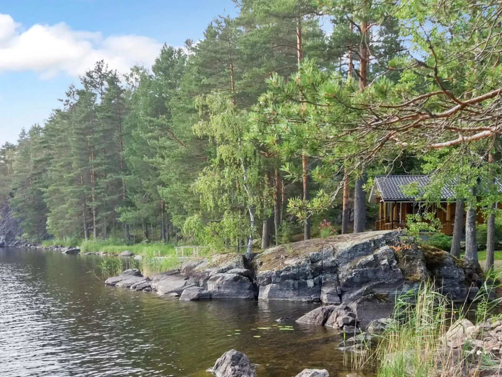 Lomasuvas-Buiten