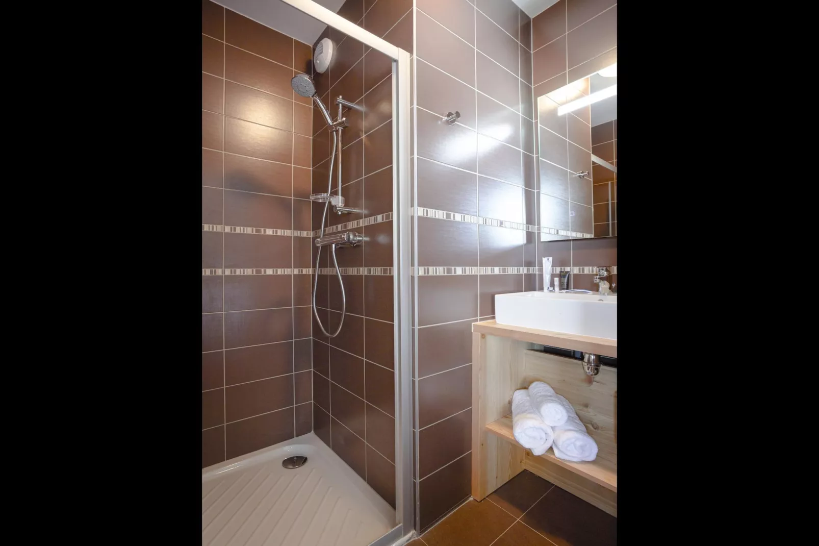 TIGNES_S4L-Badkamer