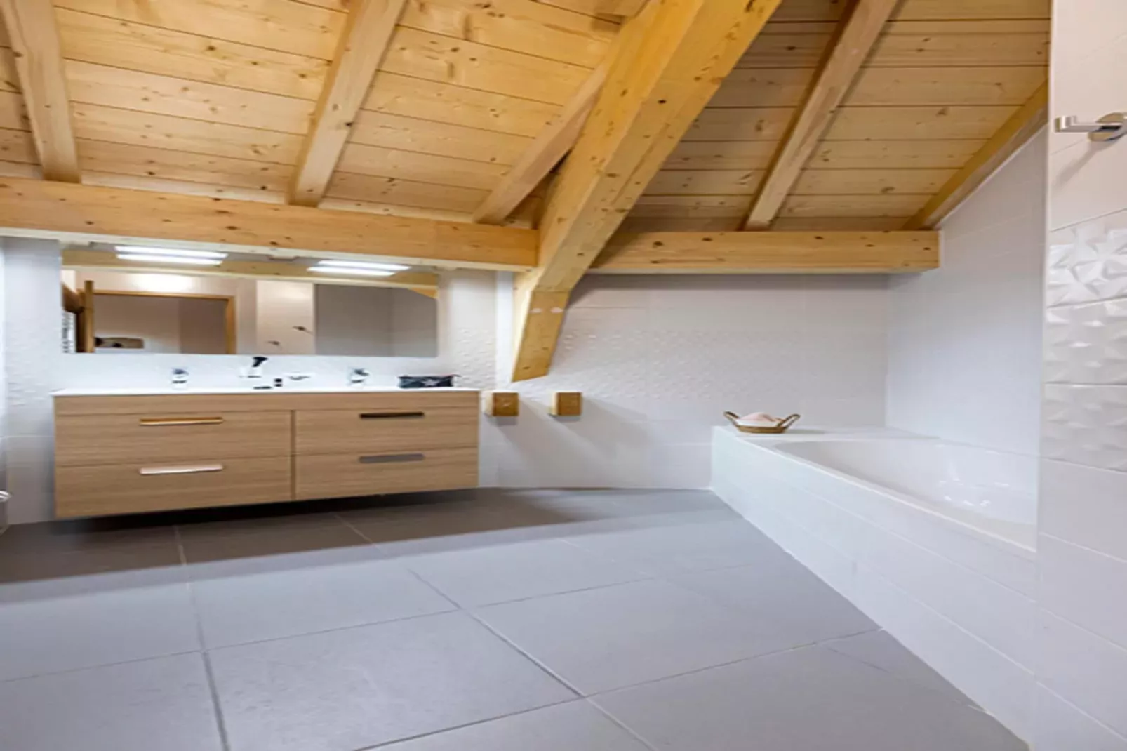 VAUJANY Le Saphir-A38S-Badkamer