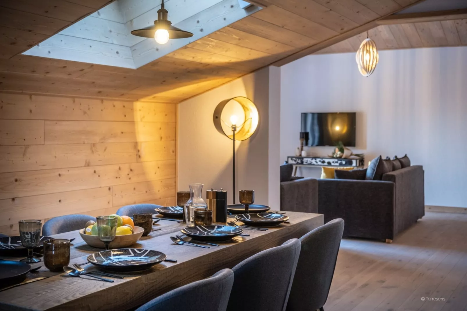 PLAGNE MONTALBERT Le Snoroc- A48P-Eetkamer