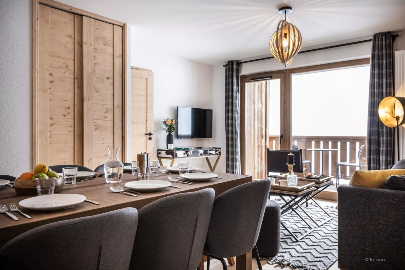 PLAGNE MONTALBERT Le Snoroc- A50S-Eetkamer