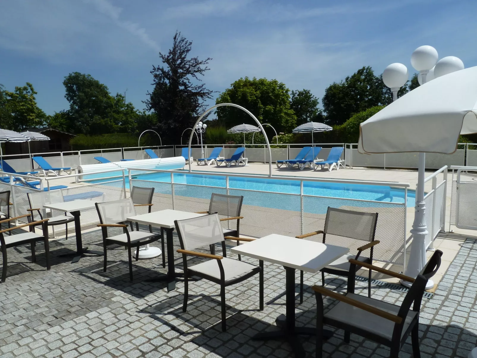 Le Belhem-Buiten