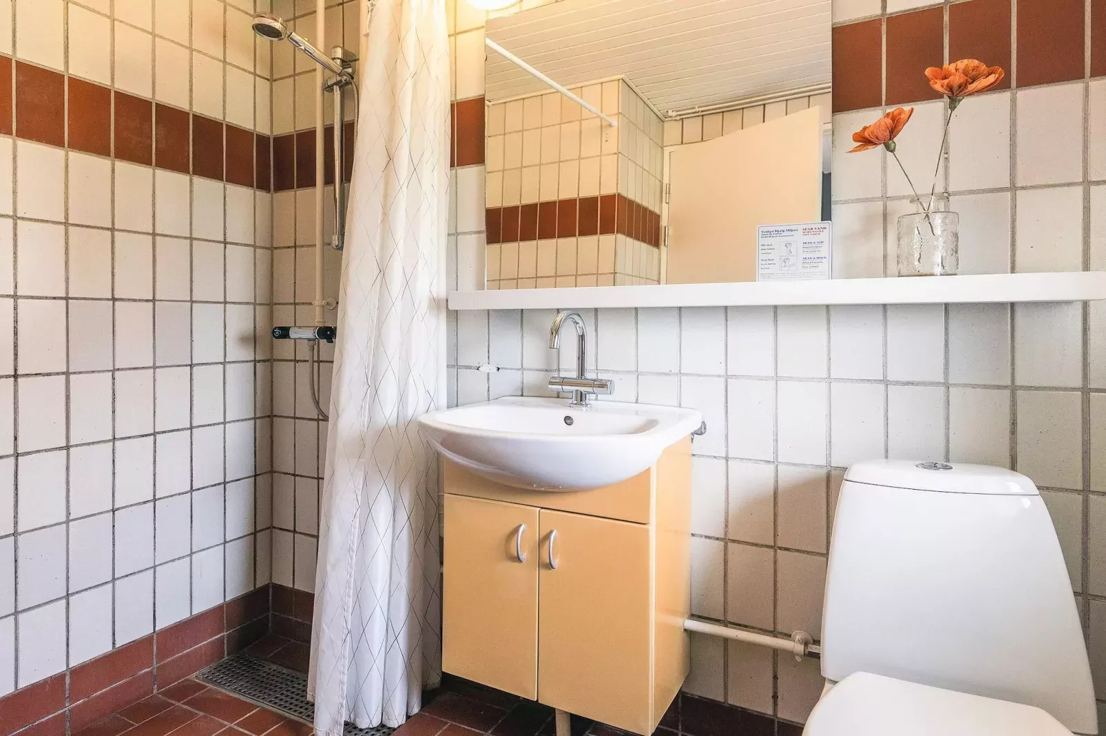 Charmant vakantiehuis bij natuurreservaat-Binnen