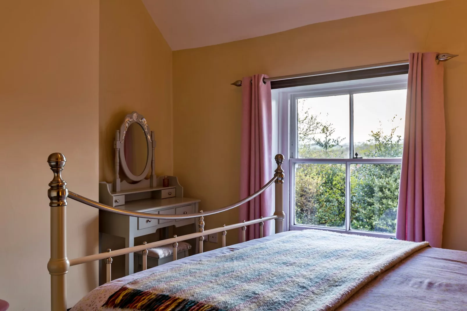Spring Cottage-Slaapkamer
