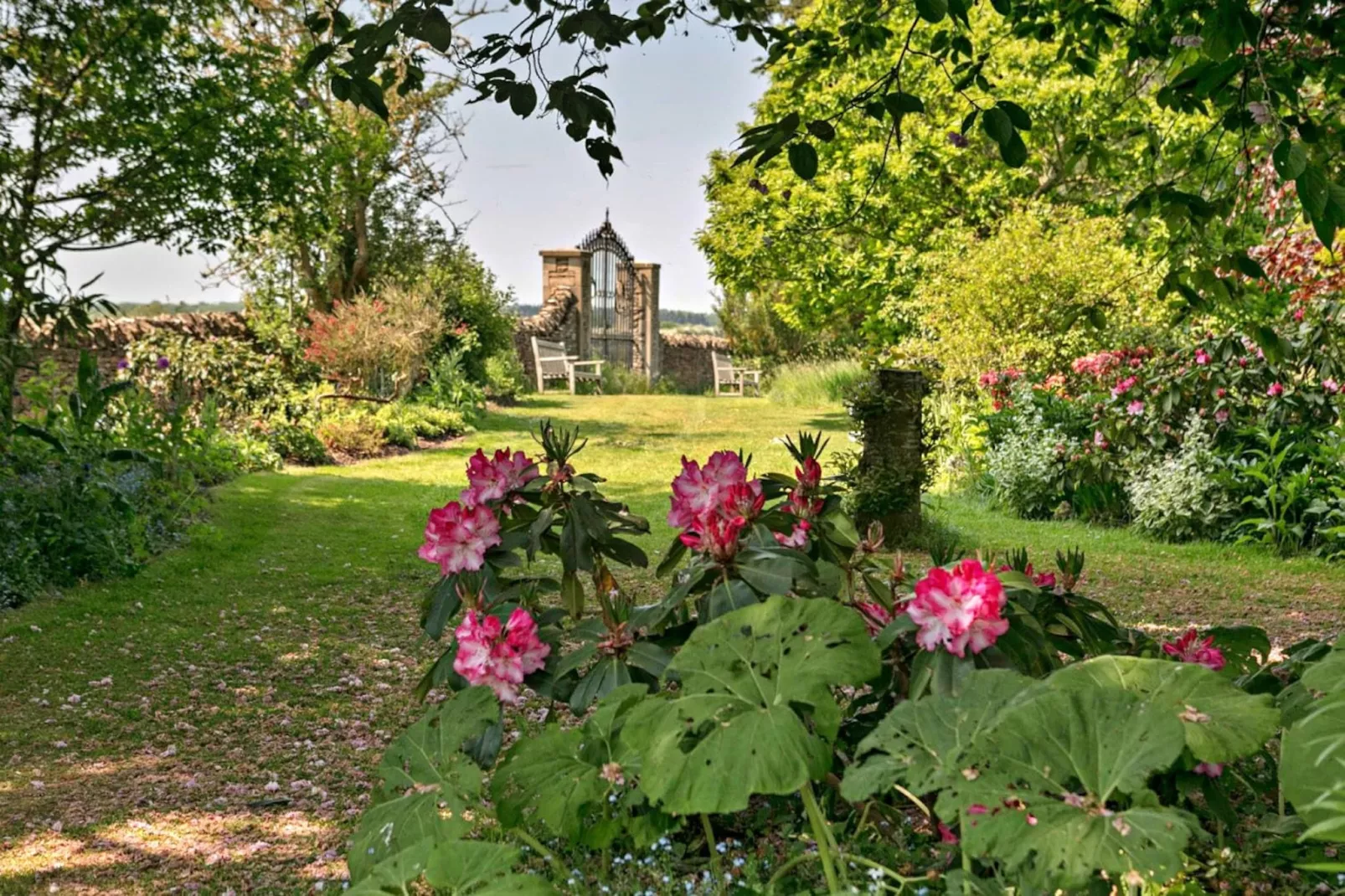 Lodge Cottage-Tuinen zomer