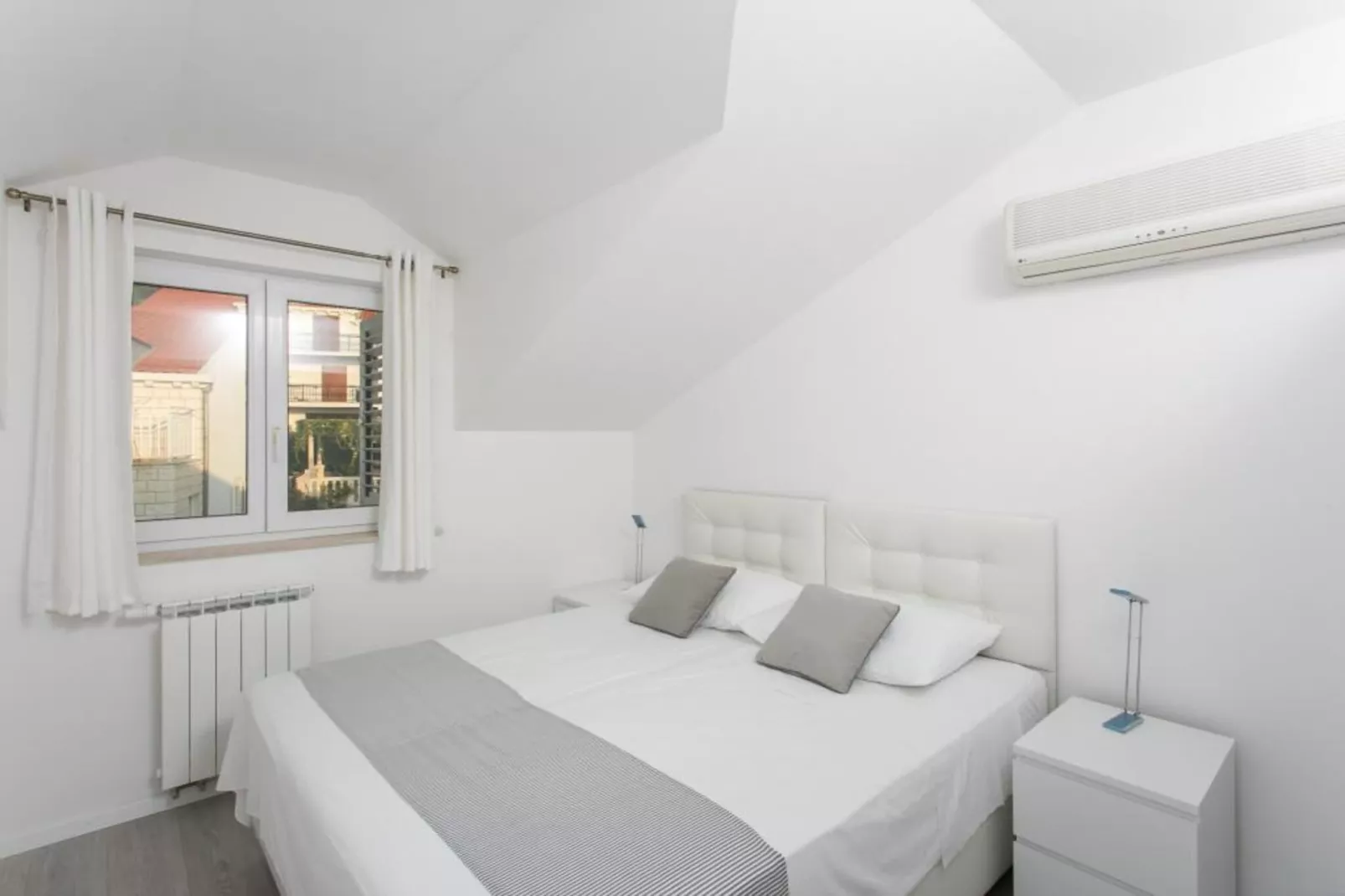 Apartments Villa Dubrovnik - Three Bedroom Apartment - Penthouse with Hot Tub-Slaapkamer