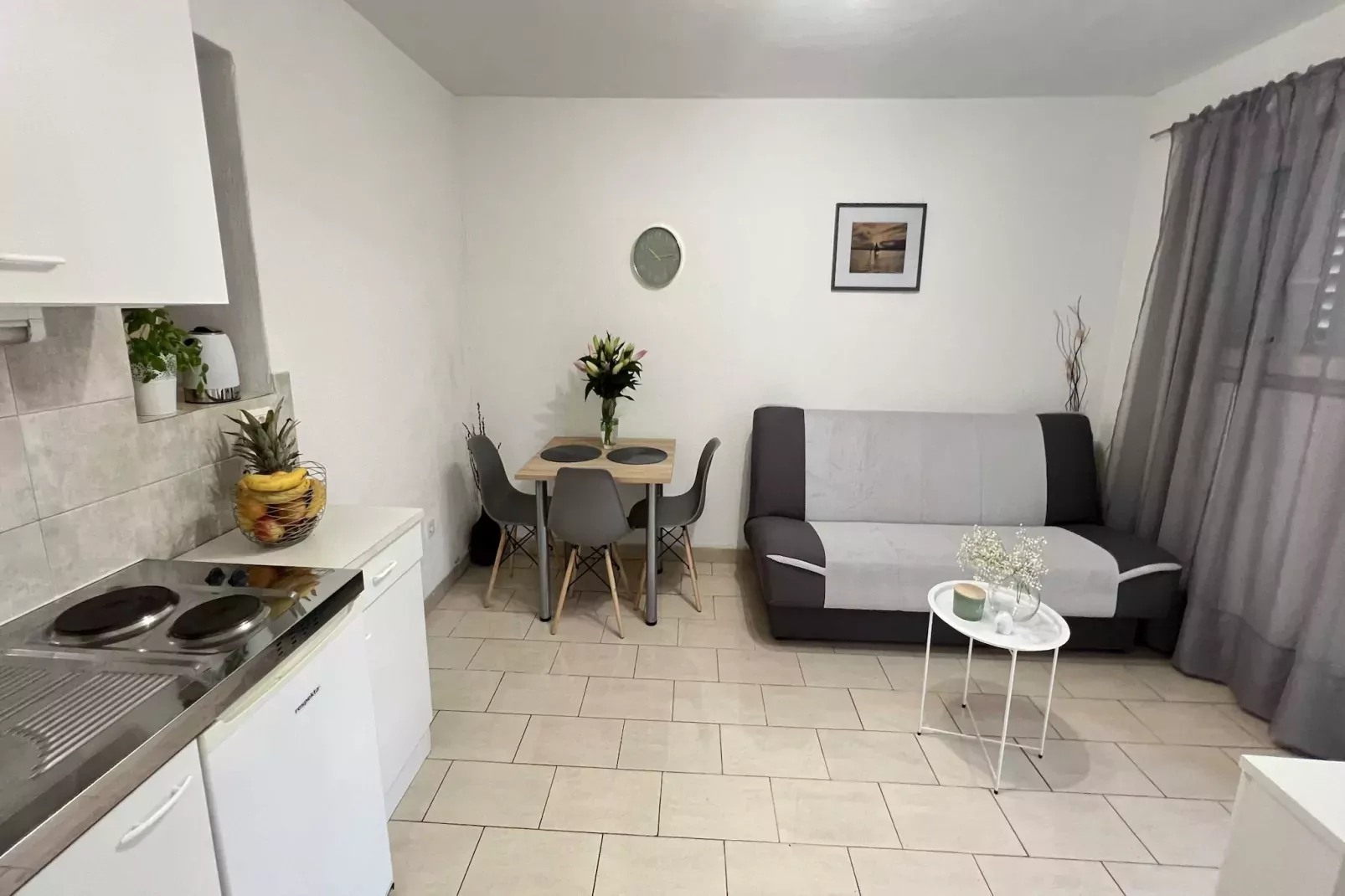 Apartmani Vela Makarska - Studio With Garden View-Keuken