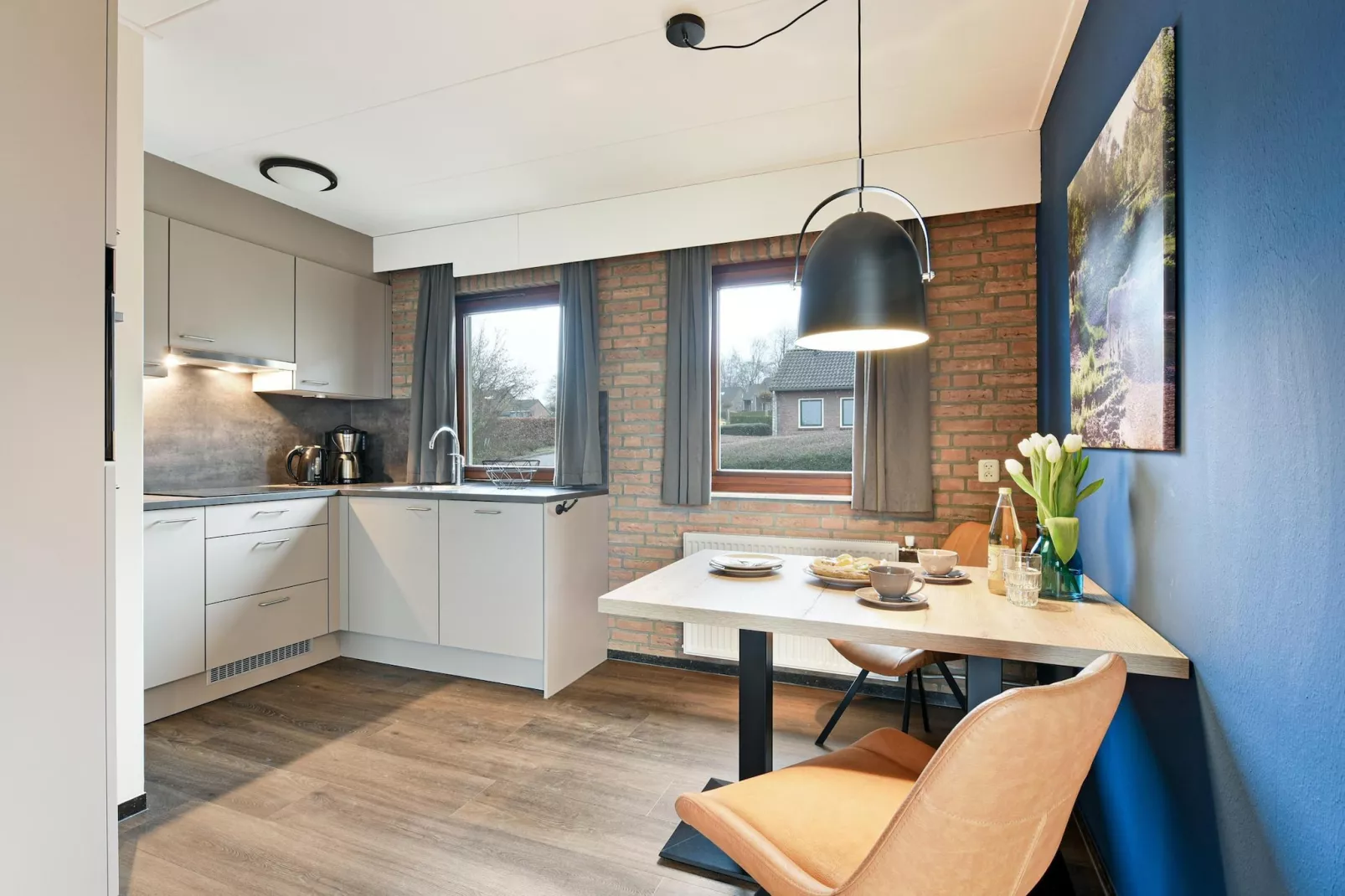 Vakantiepark Reevallis 1-Eetkamer