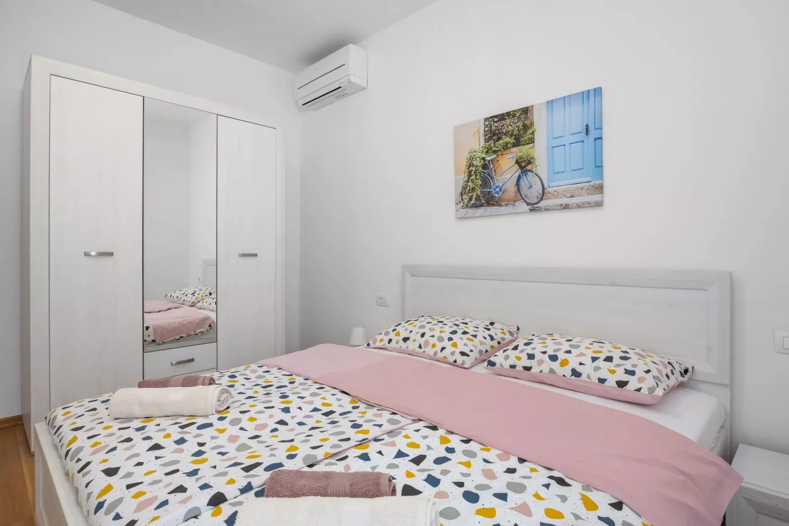 Villa Katarina - Old Stone House with Private Pool-Slaapkamer