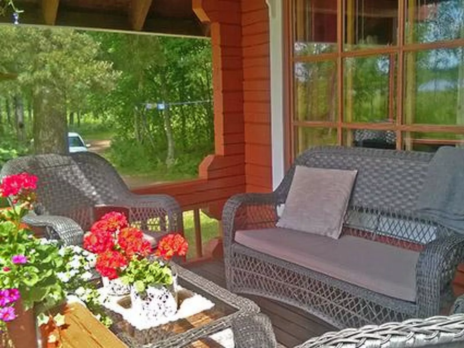 Kuivajärven huvilakoti-Buiten