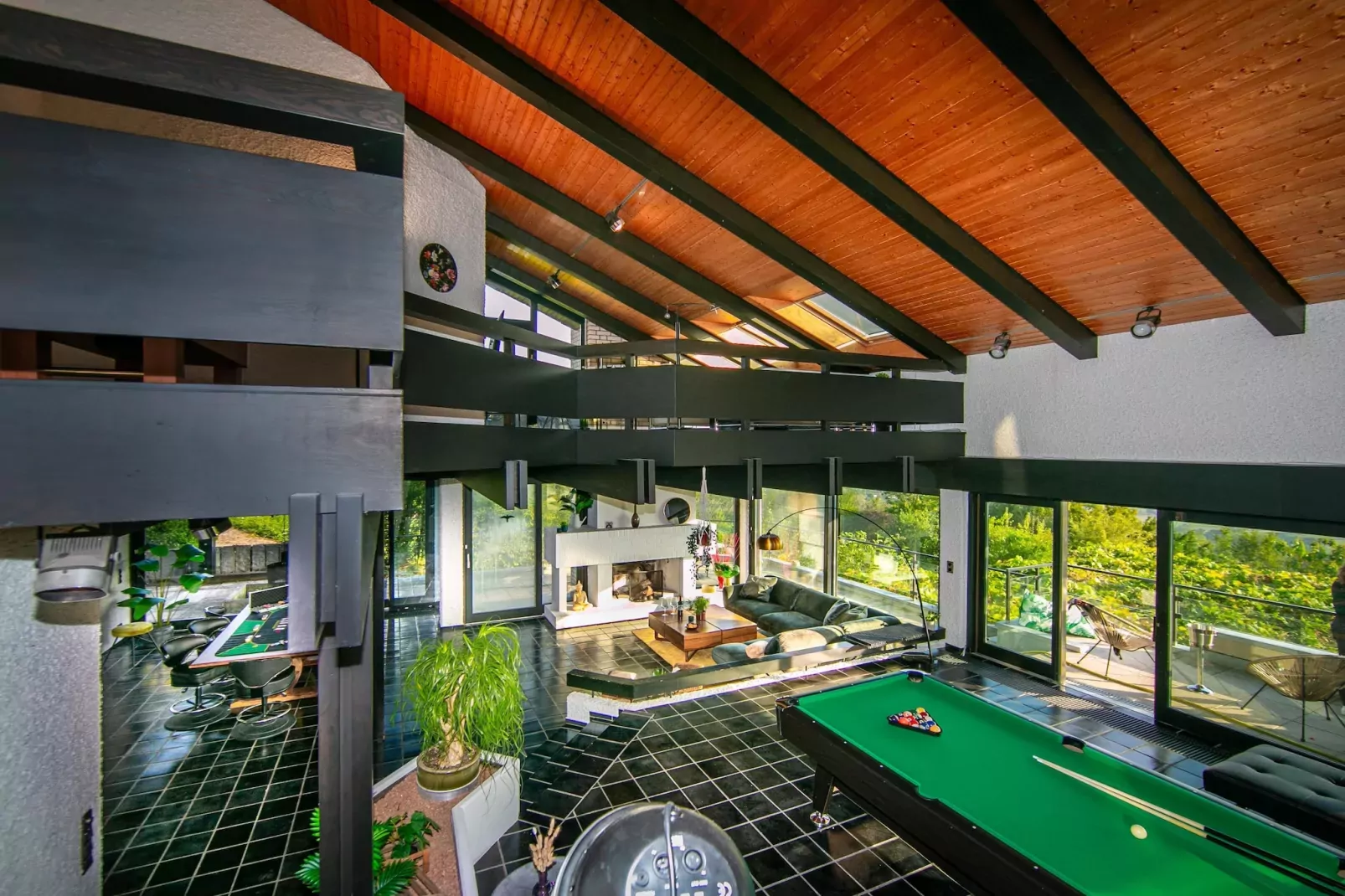 Villa Weitersburg mit indoor Pool-Recreatieruimte