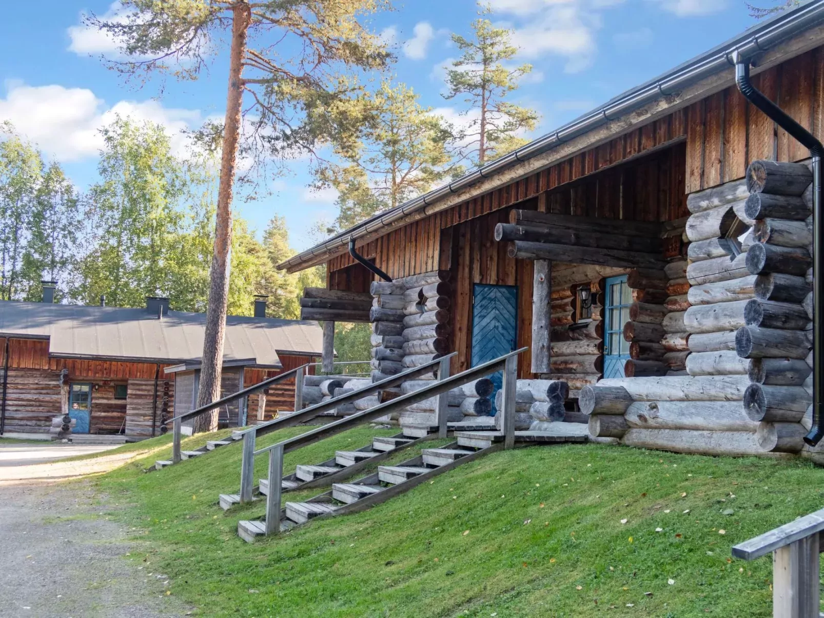 Vuokatinportti a 12-Buiten