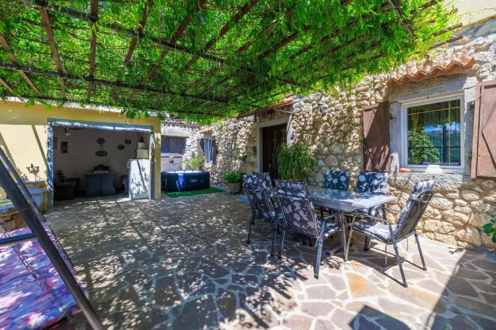 Holiday Home Bribirka-Terrasbalkon