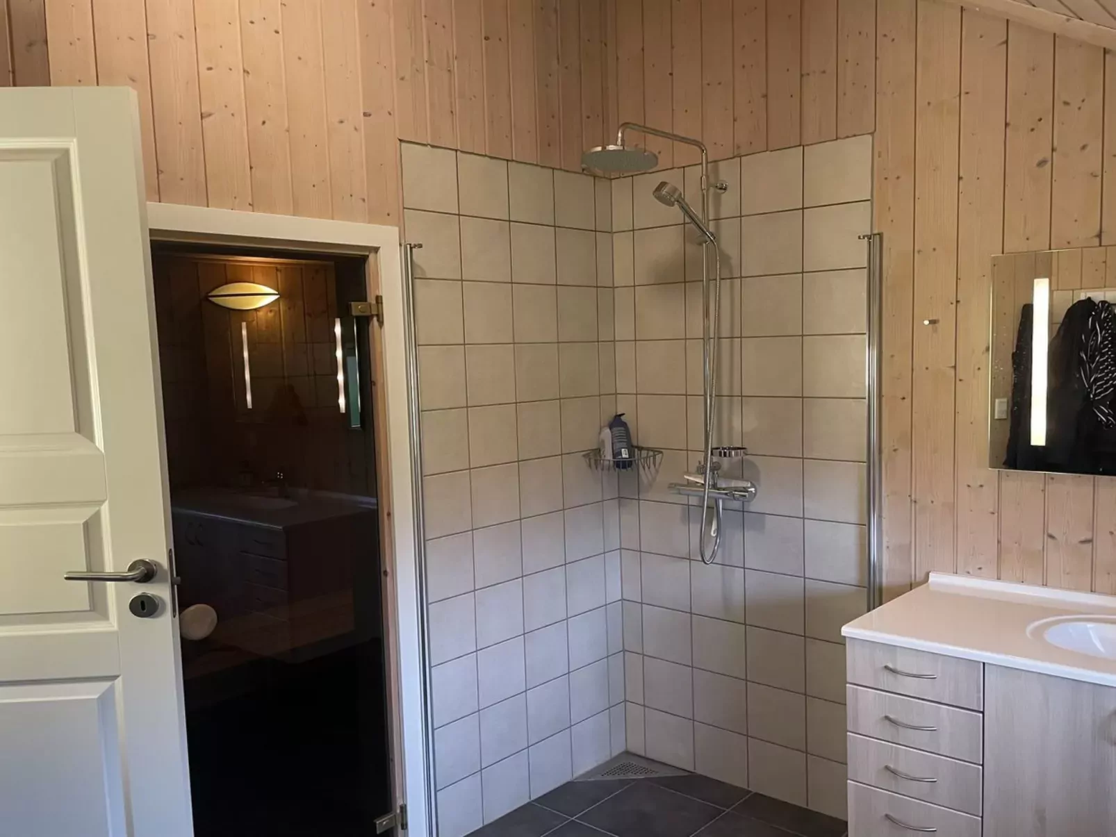 "Truels" - 30km from the sea-Binnen