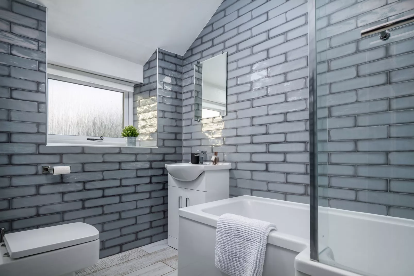 Esmor Cottage-Badkamer